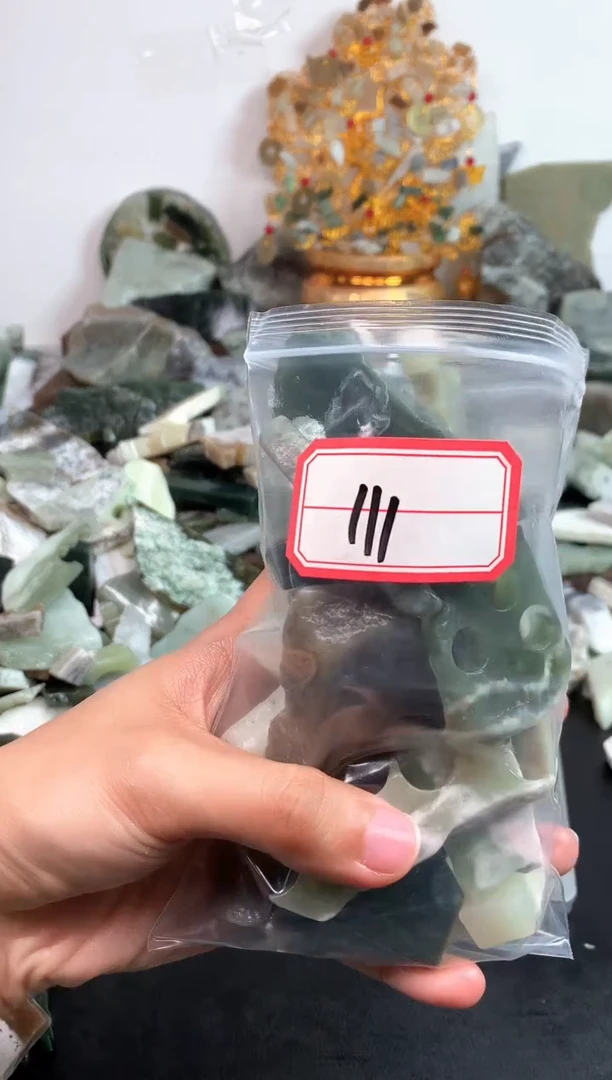 未镶嵌和田玉摆件111