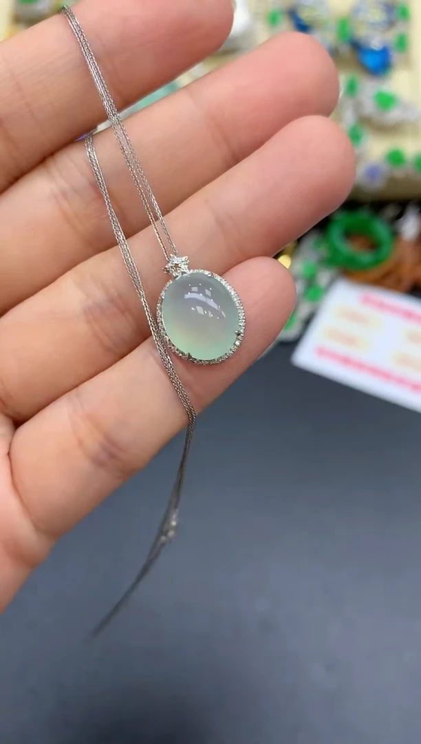 颈饰18K金镶嵌翡翠356-中国好珍宝