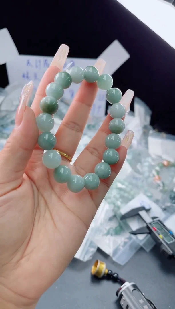 未镶嵌戒指翡翠珠串11.9