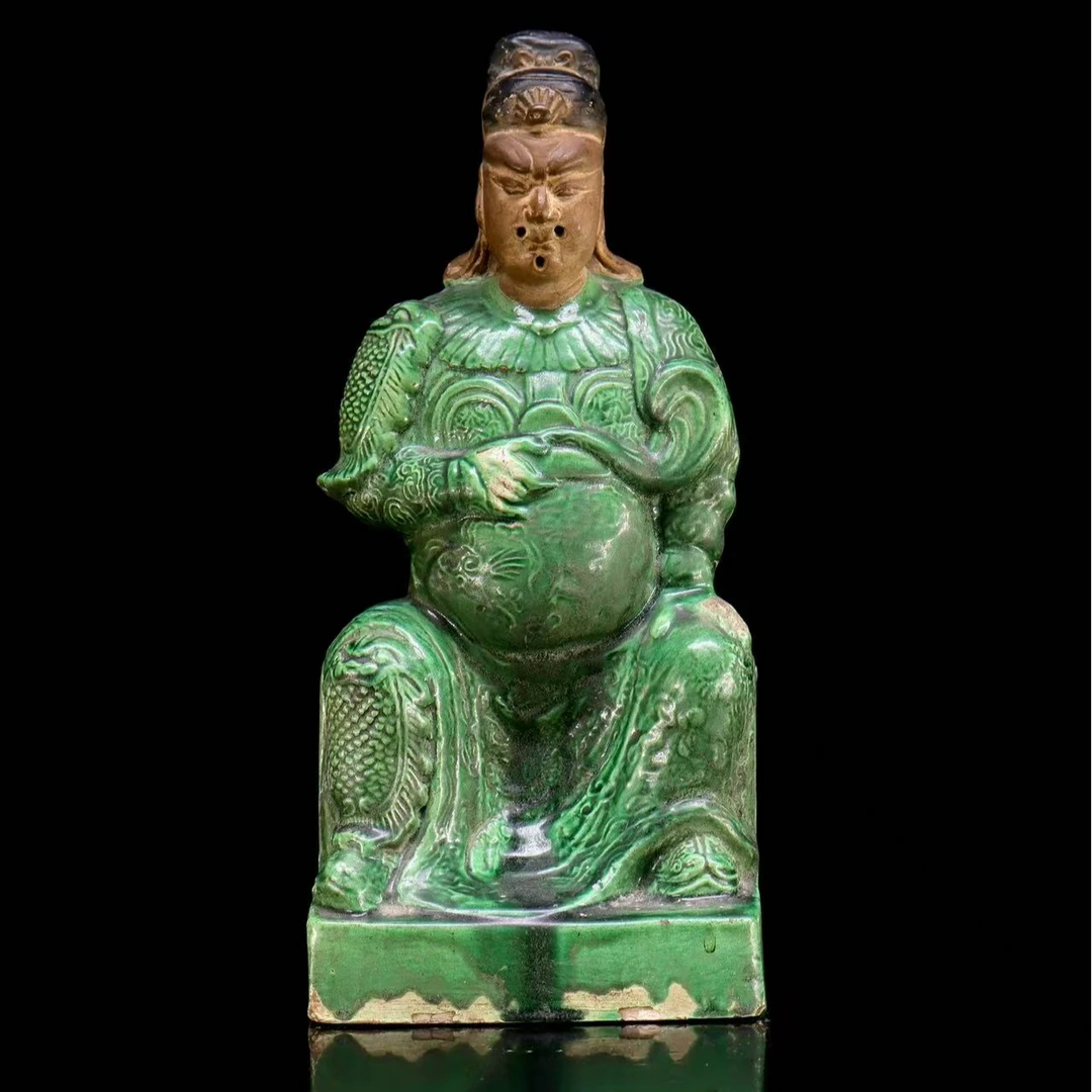 4: 明绿釉关圣帝君造像