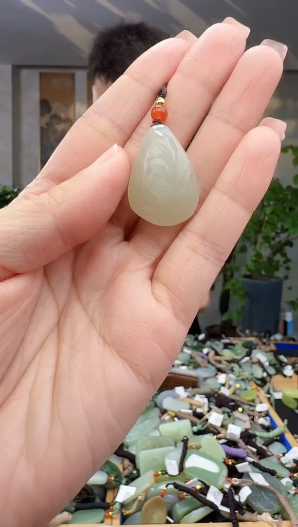 未镶嵌和田玉挂件拍一发一