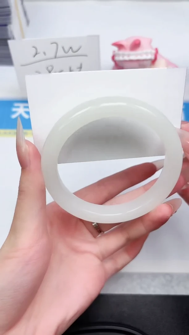 石英质玉手镯未镶嵌332-64