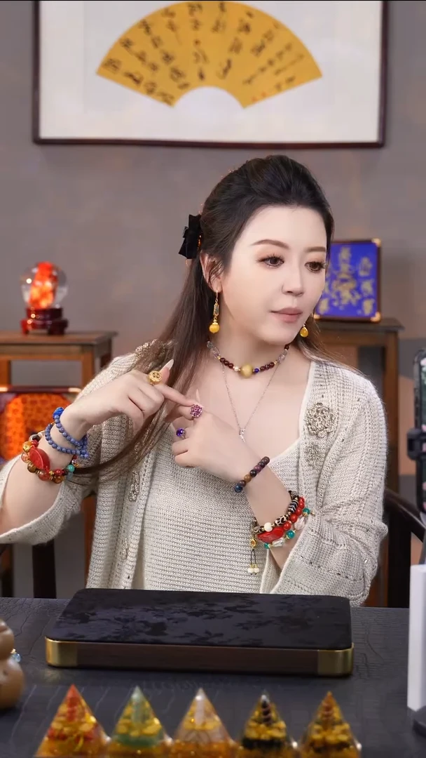 吊坠莹莹专属M8580