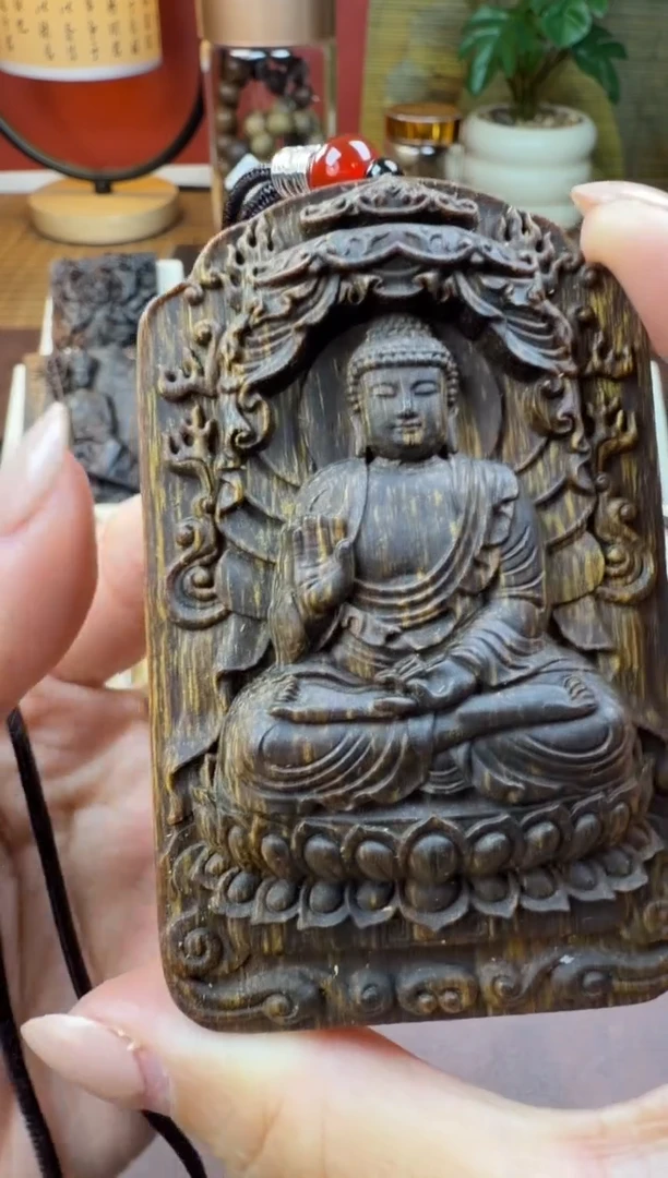 木木雕款芽庄 十二生肖守护   猪狗 阿弥托佛  8cm 送养香瓶