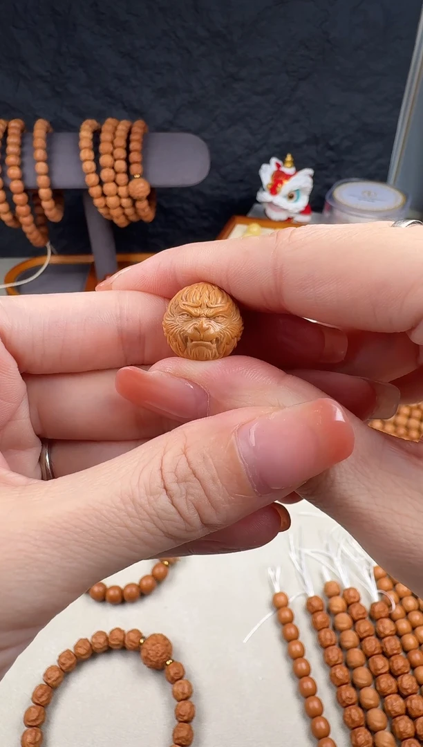 吊坠猴头核桃齐天大圣 猴头核桃雕刻单颗