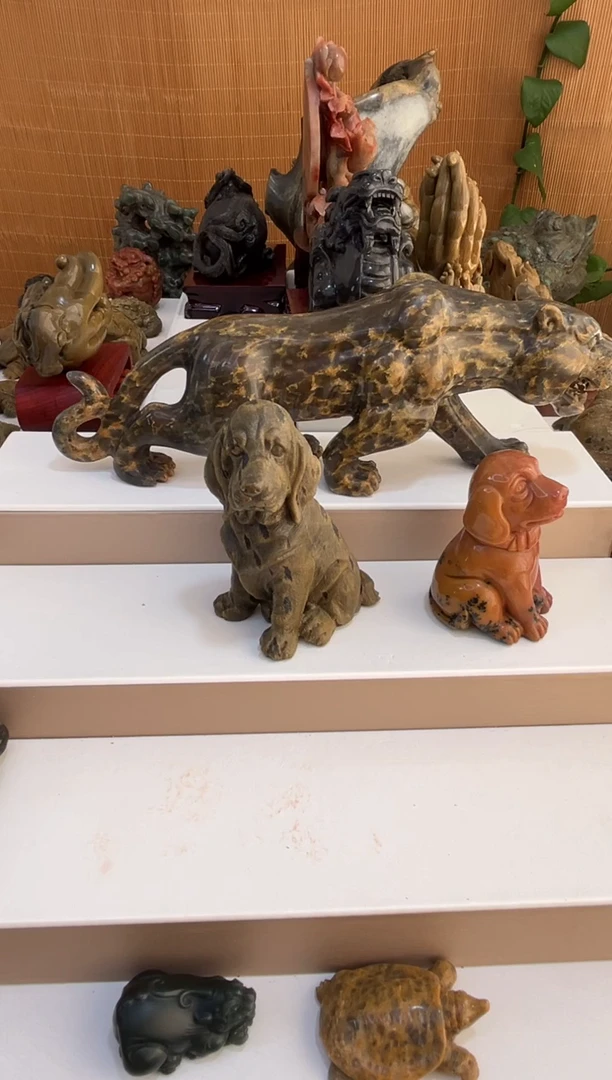 玉心**缘2个狗狗莱州石雕摆件