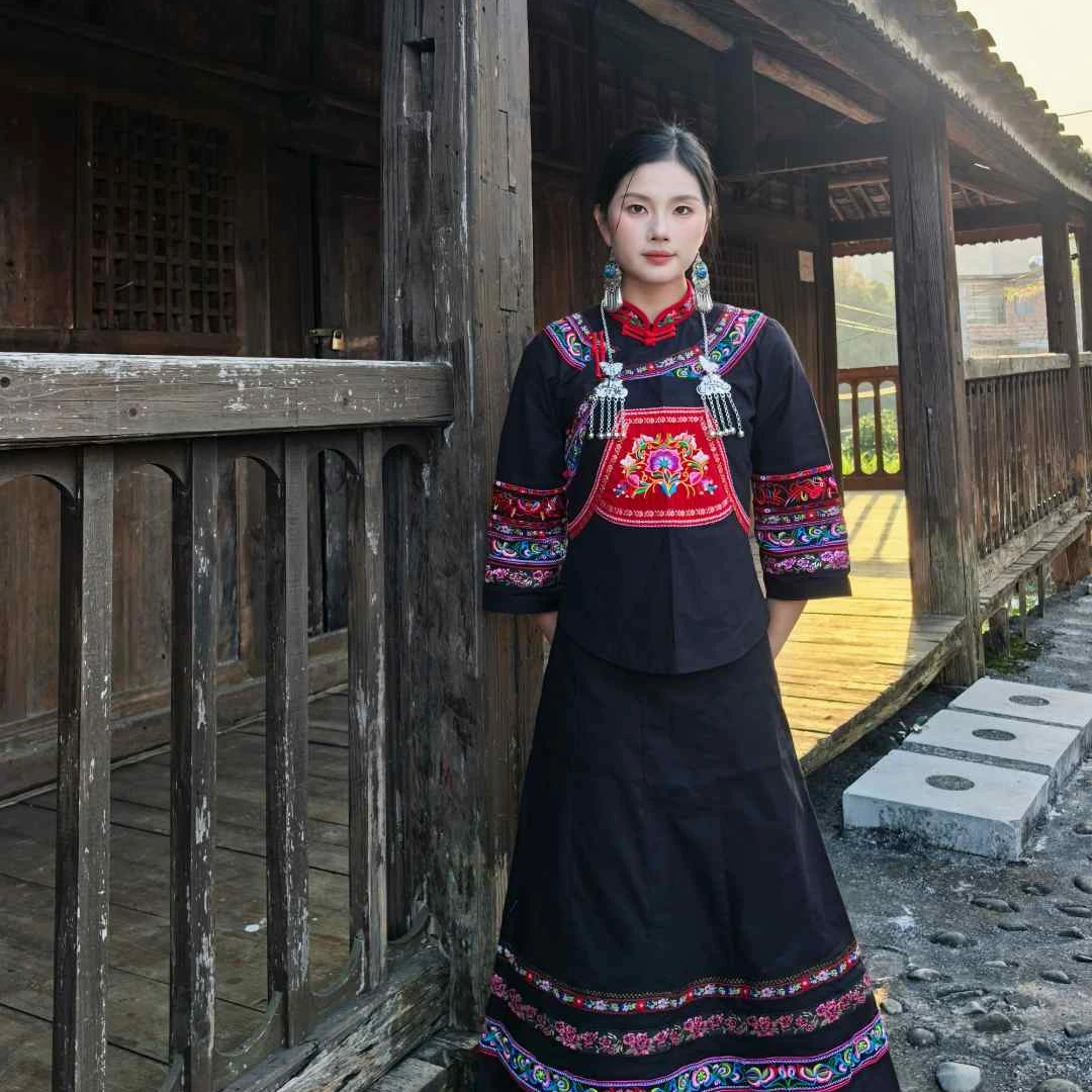 壮族布依族复古民族风传统服装立领黑红色A字裙套装