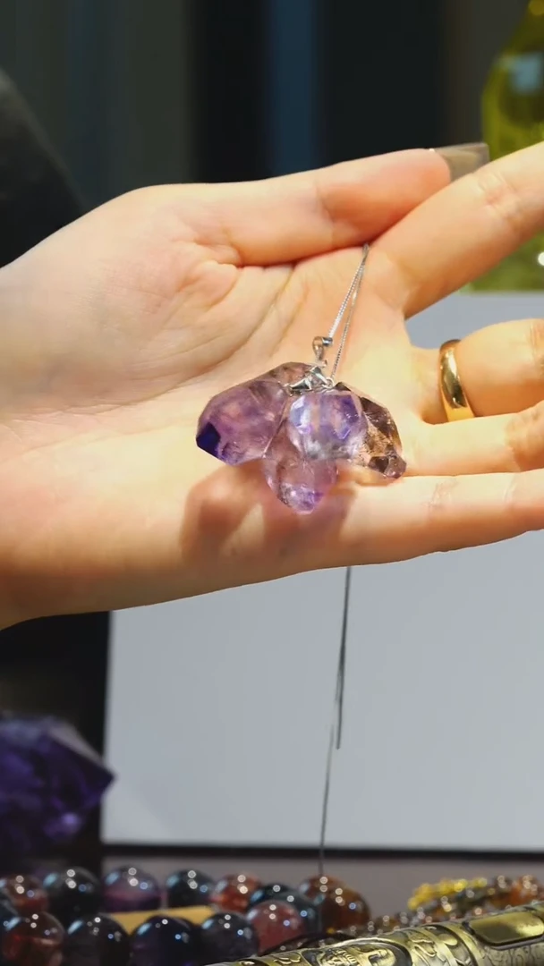 银S925镶嵌颈饰水晶超七吊坠