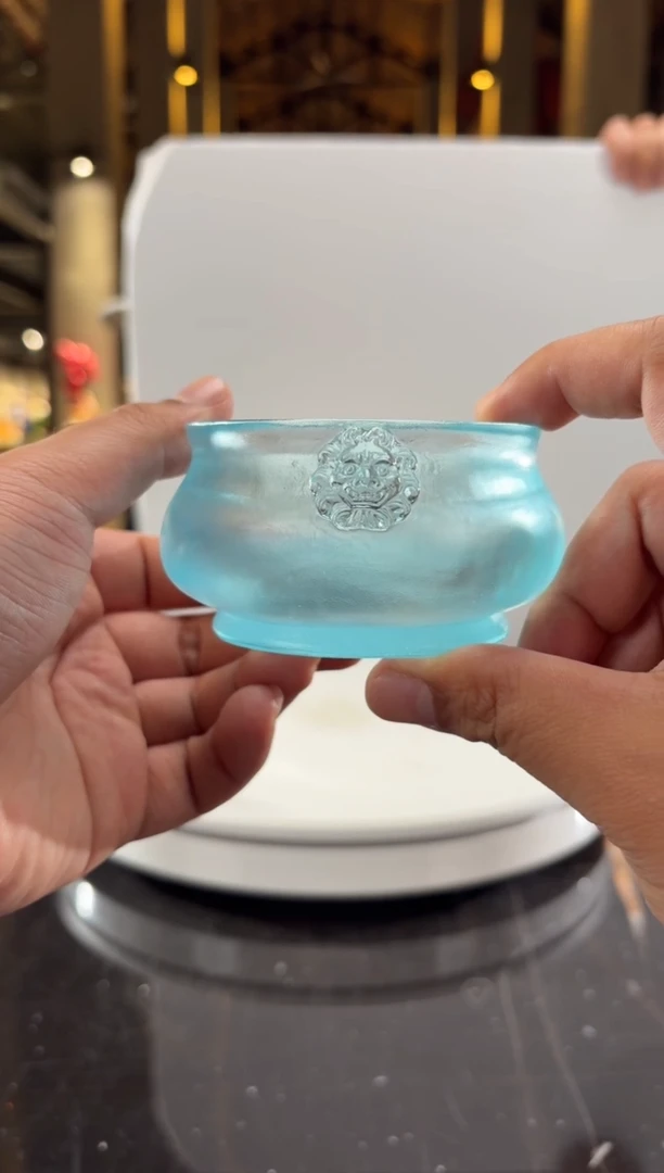 摆件天青色狮头宣德炉