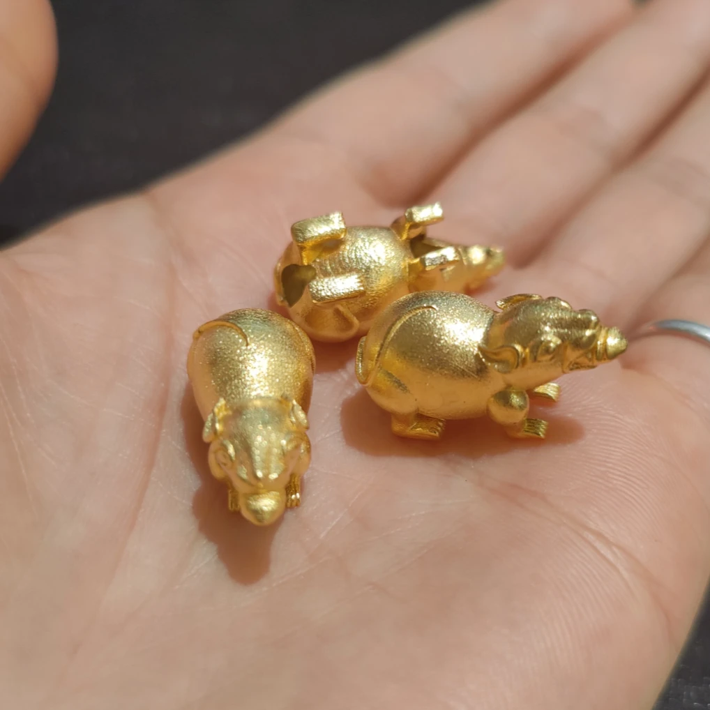 发一个【城丽珠宝】18K吐宝鼠吊坠/个（多样性发货）KJ-309