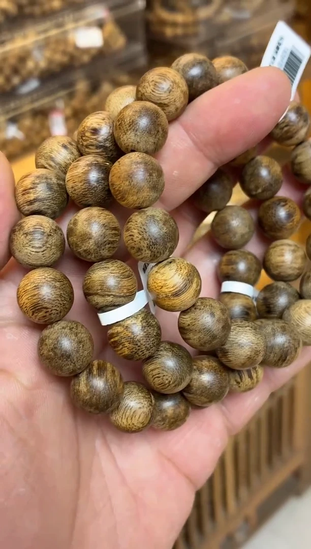 沉香手串 菩萨棋圆珠单圈1.3多样性发其一