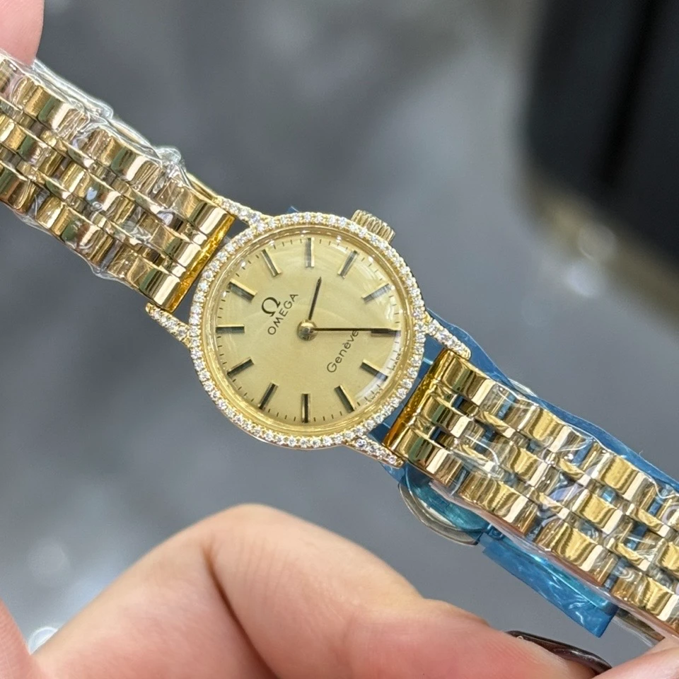 95新 Omega/欧米茄 手动机械表后钻20mm/公价32999/w12471