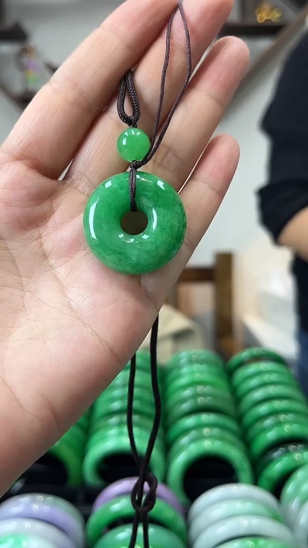 【闪购商品】砖雕闪13 手工雕刻吊坠