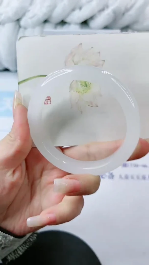 【闪购商品】石英质玉手镯未镶嵌多样性发货C675