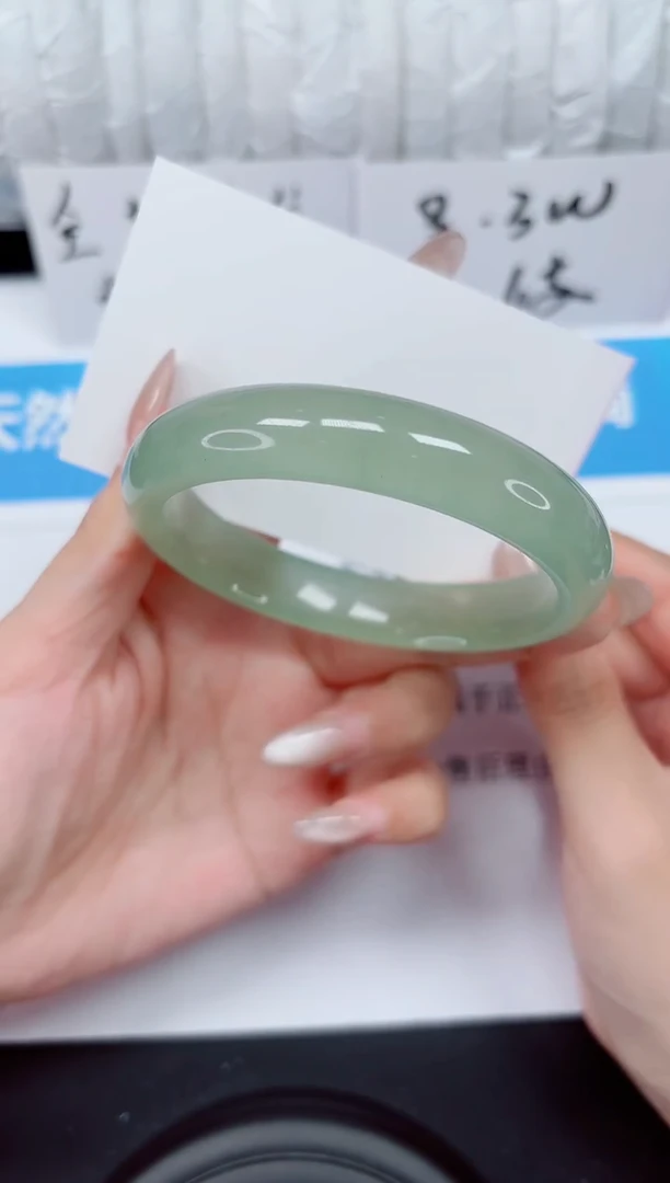 未镶嵌手镯石英质玉228-60d