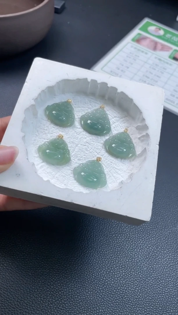【闪购商品】翡翠吊坠(不含链)18K金镶嵌W001-PQGJ605-3多样性发一