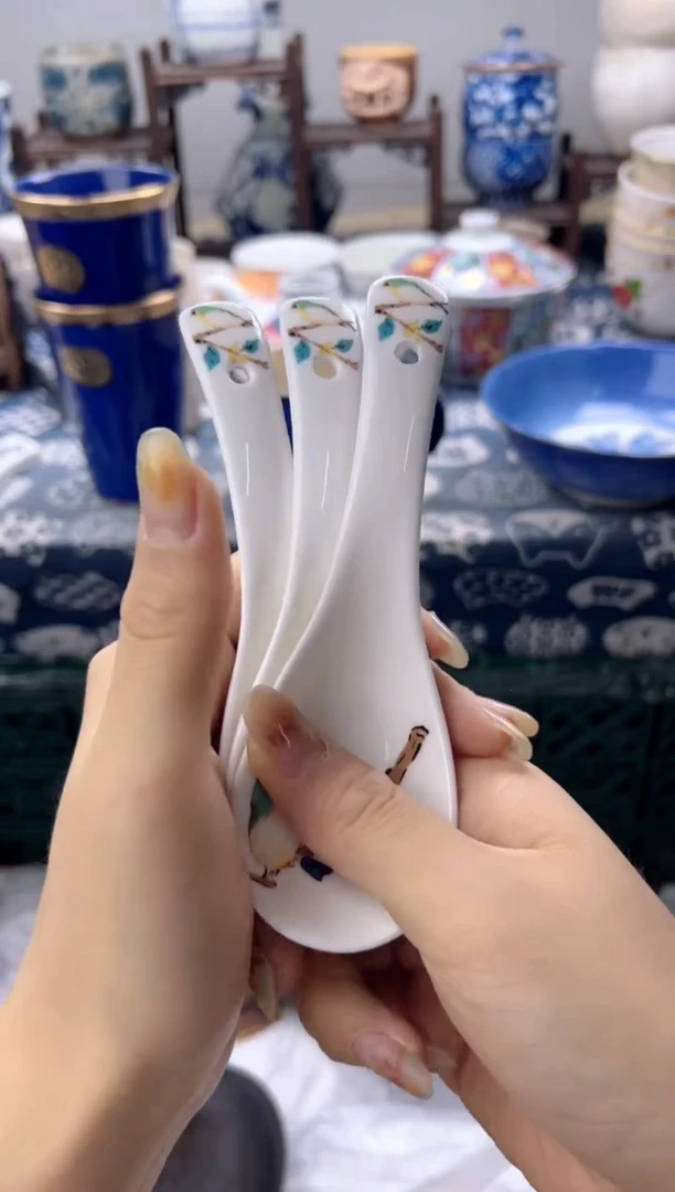 瓷片       勺子