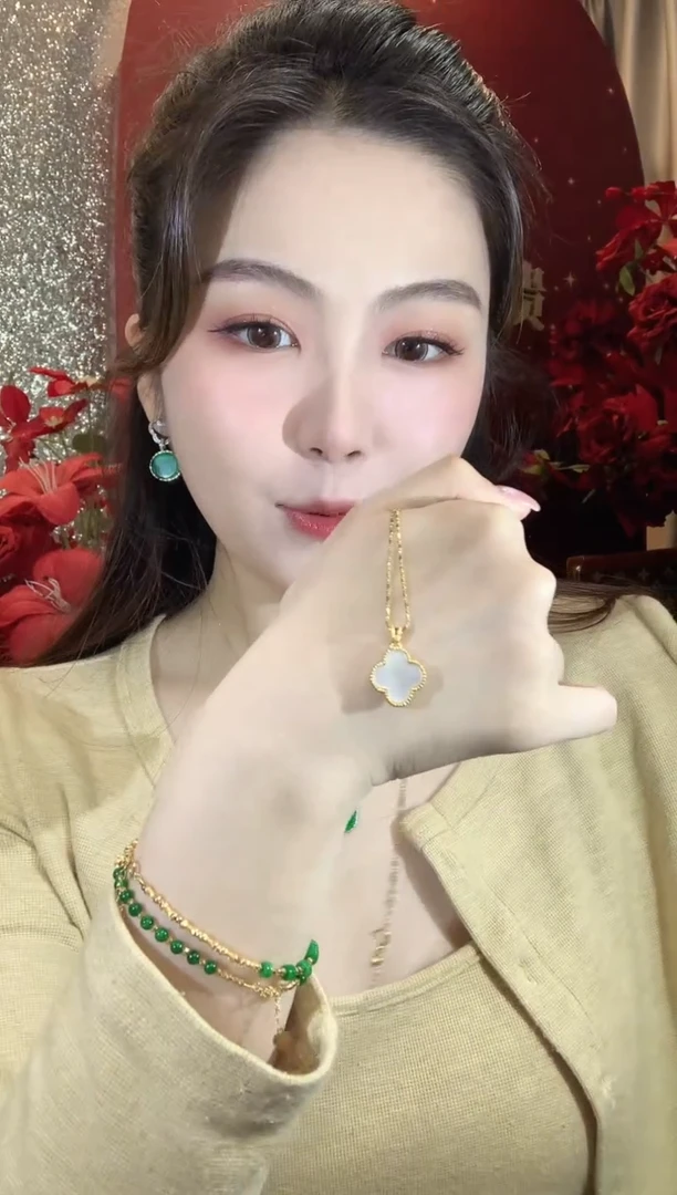 吊坠(不含链)18K金A1多样性发一件