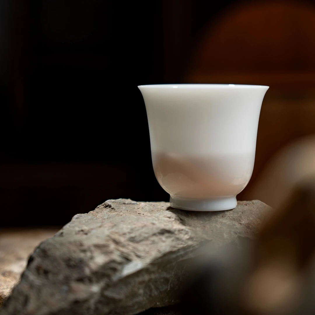 熊友根窑白瓷玉兰杯景德镇手工手绘茶具