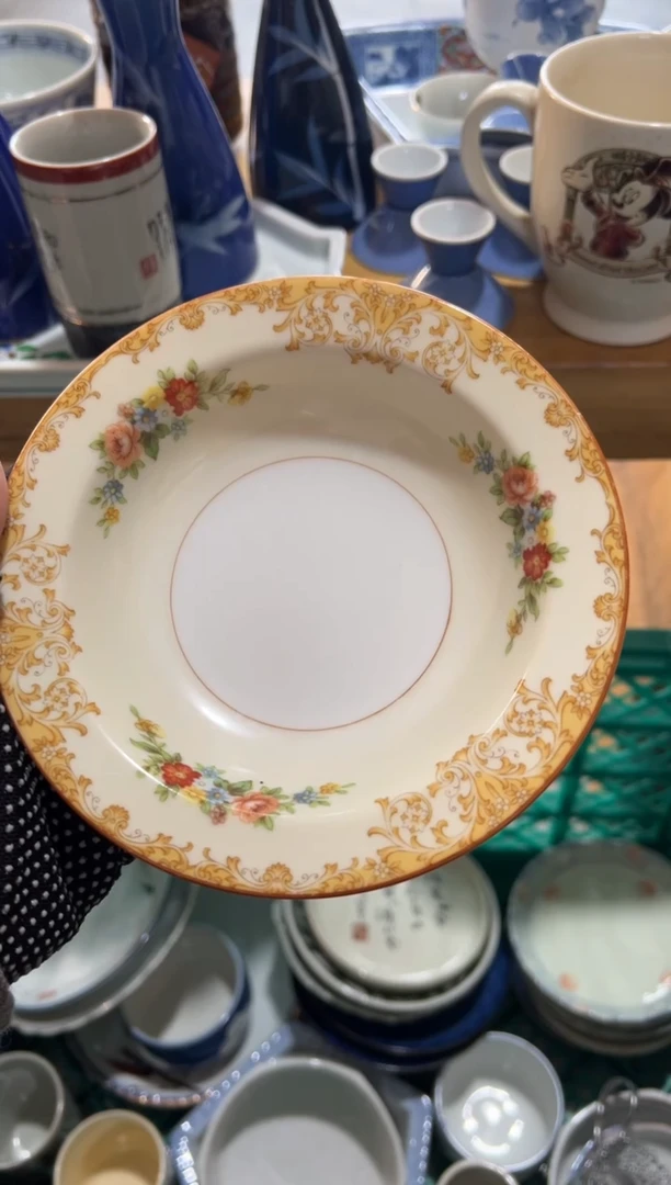 锦****像锦哥中古商品默认瑕疵 完美主义者慎拍