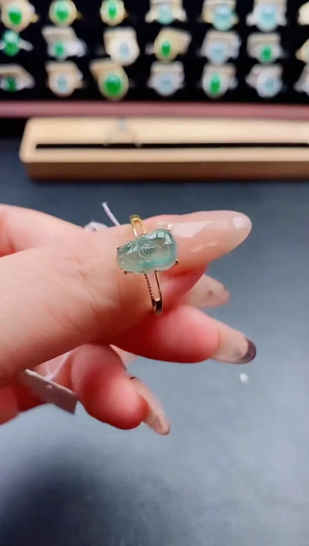 银S925镶嵌戒指翡翠1