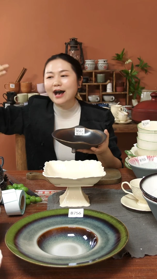 陶瓷B567陶瓷三脚顶一件套微瑕