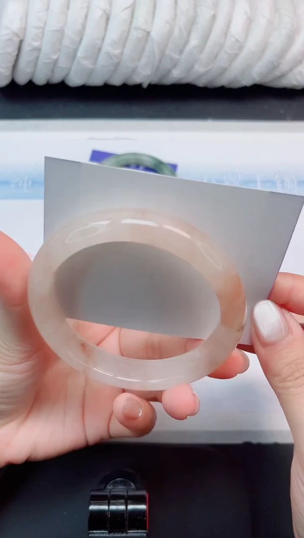 【闪购商品】石英质玉手镯未镶嵌110#60.7