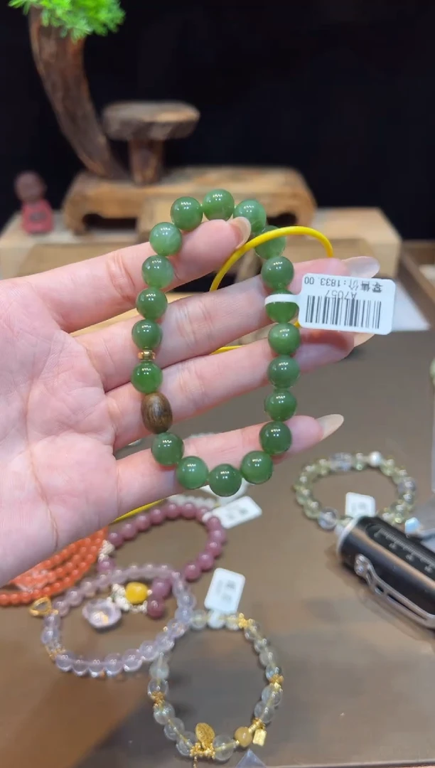 18K金镶嵌和田玉手饰手饰@@A7057