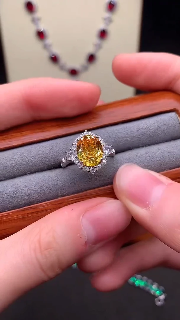 银S925镶嵌戒指黄色碧玺·······