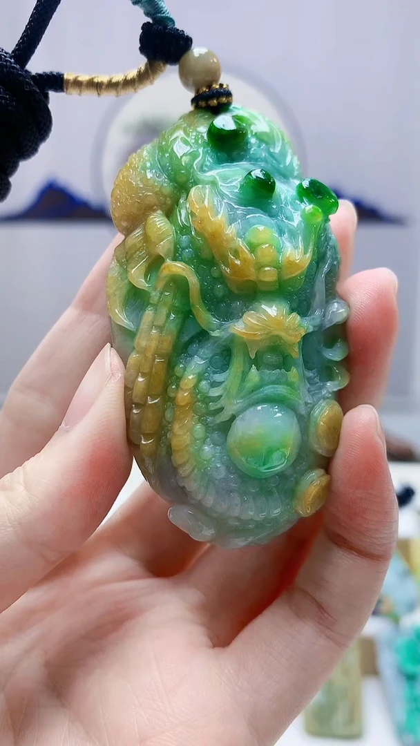 未镶嵌定制翡翠厚*4917zm-毛货挂件龙牌133
