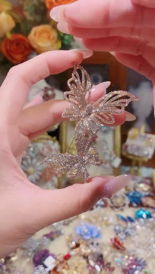 合成立方氧化锆铜合金两只蝴蝶