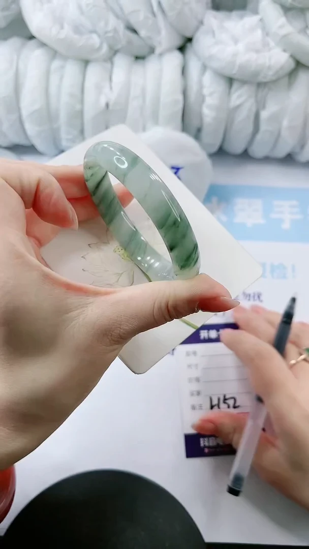 【闪购商品】石英质玉手镯未镶嵌多样性发货L152