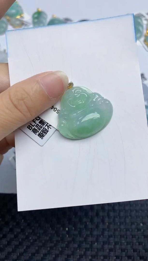 翡翠18K金镶嵌颈饰天然翡翠A货