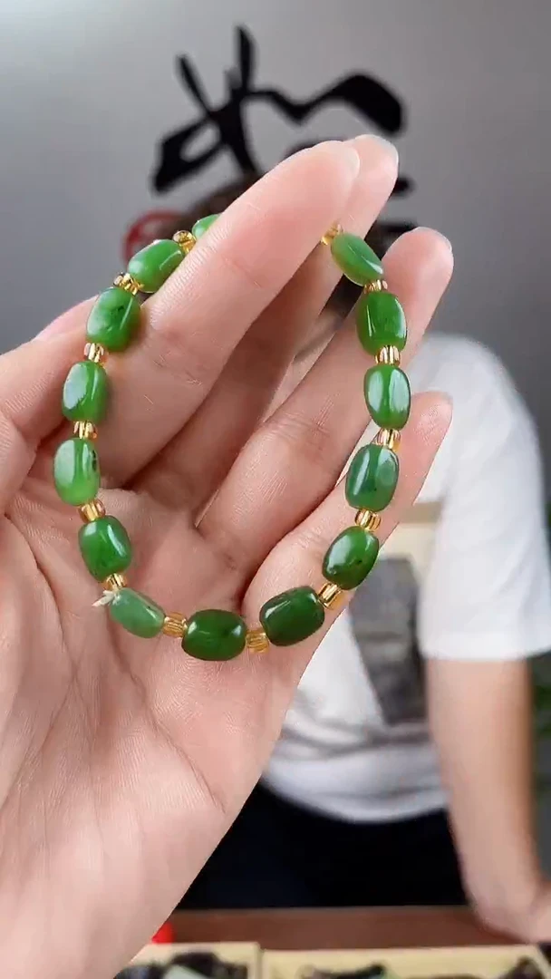 和田玉未镶嵌颈饰拍一发一，多样性发货