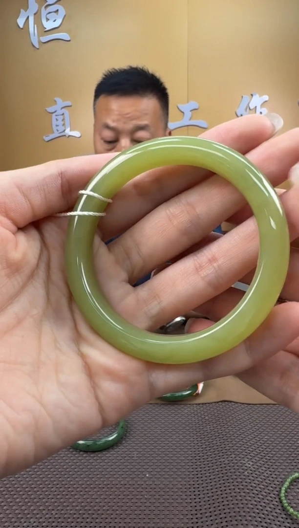 和田玉未镶嵌颈饰手镯54