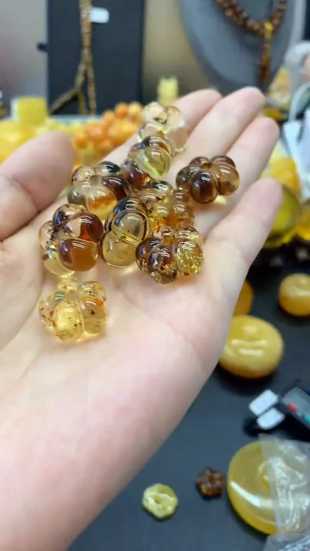 【闪购商品】未镶嵌琥珀珠宝奇石2323多样性发其一微瑕