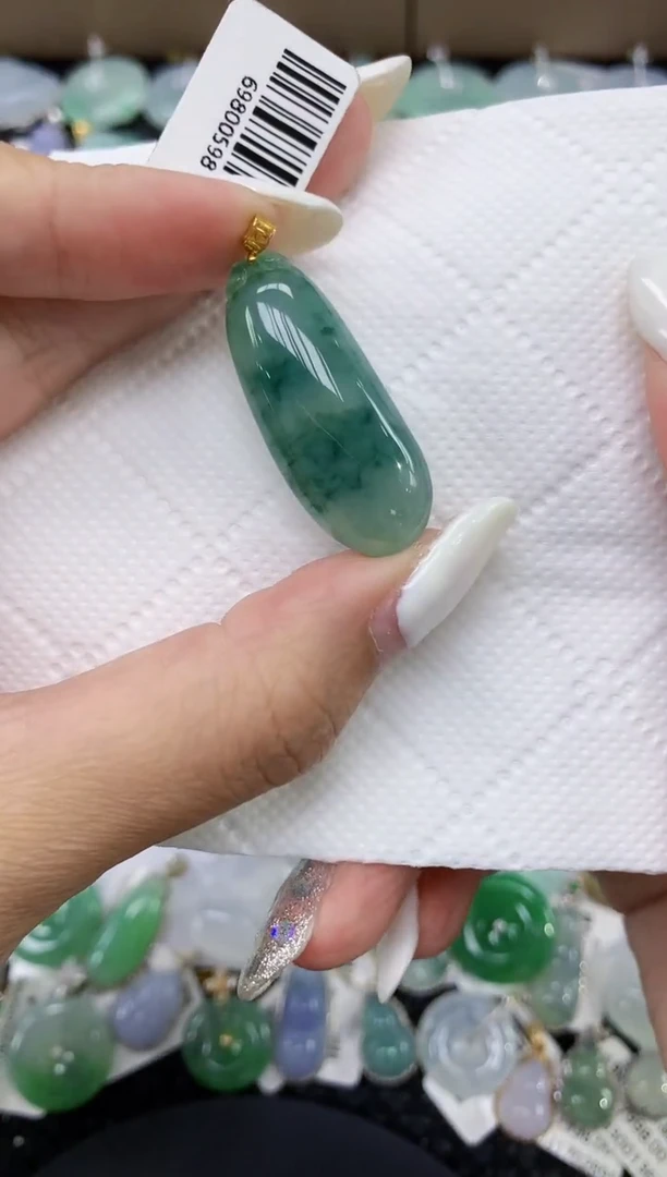 颈饰18K金镶嵌翡翠11111111111