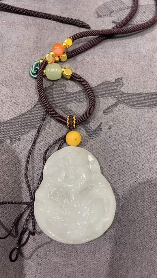 翡翠未镶嵌颈饰吊坠