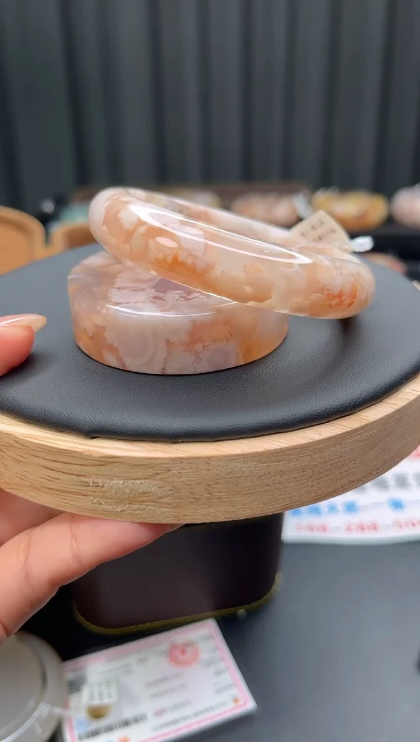 石英质玉手镯未镶嵌赠送镯心（圈口59