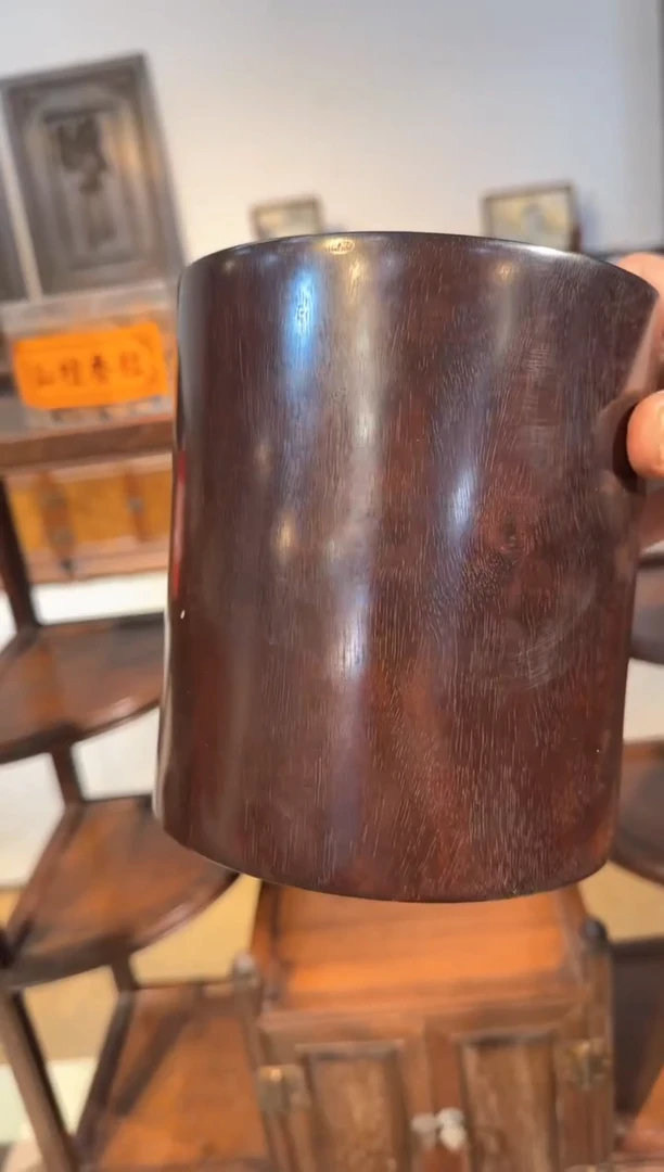 【闪购商品】木小叶紫檀     笔筒   工艺品