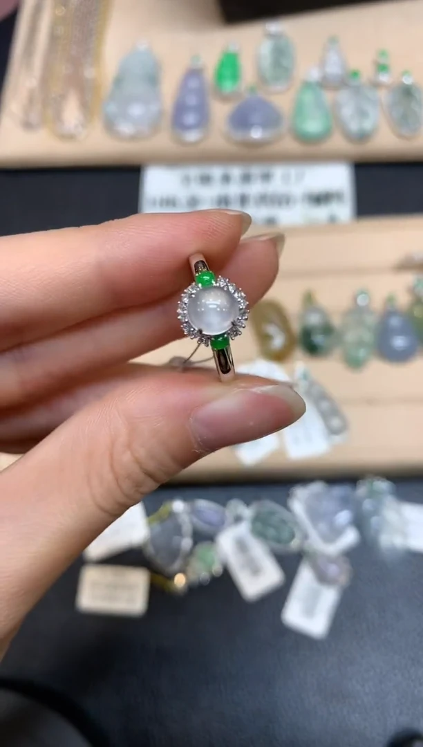 【闪购商品】翡翠戒指18K金镶嵌【无服务费