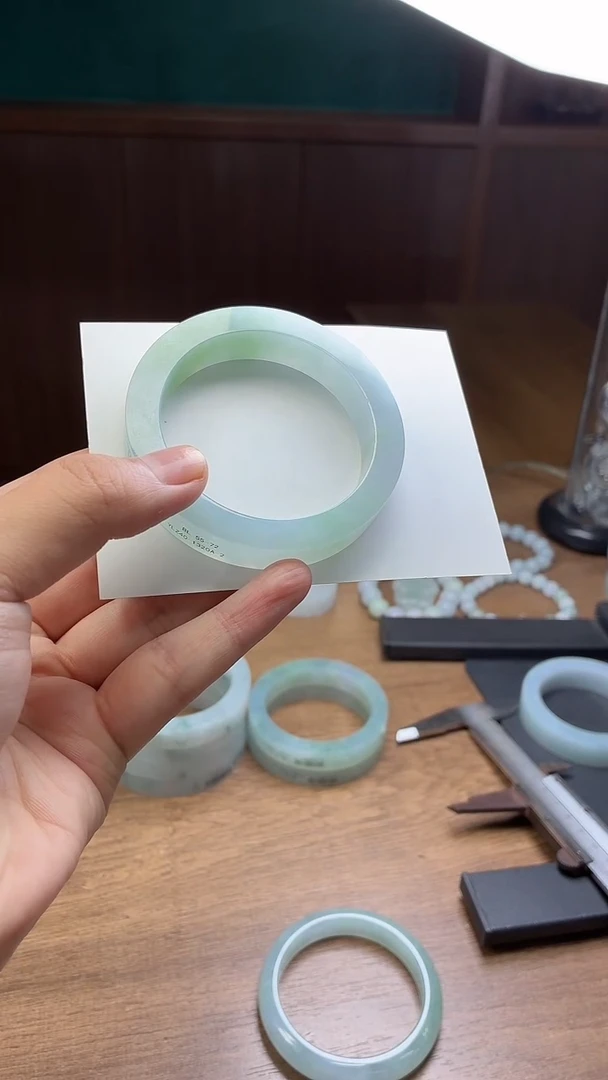 未镶嵌手镯定制翡翠M****部定制