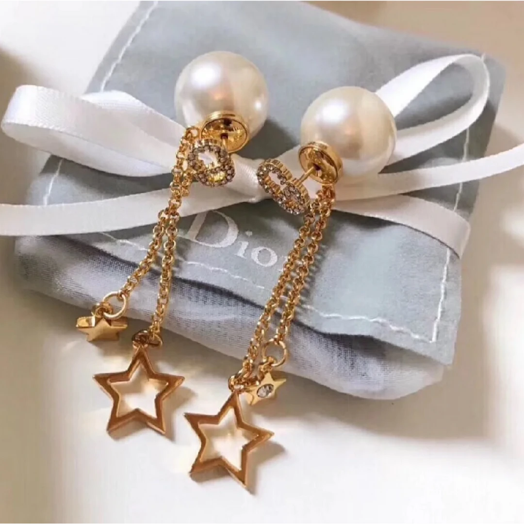全新未使用 DIOR/迪奥 小花6珊 Dior 迪奥 CD字母水钻 星星耳钉