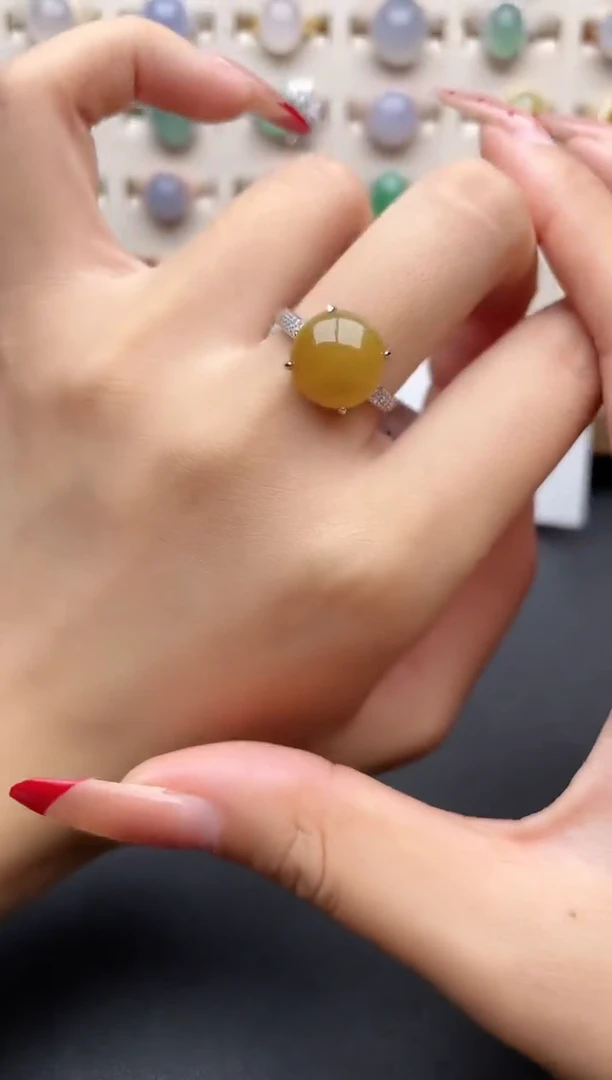 【闪购商品】翡翠戒指银S925镶嵌一物一证一礼盒