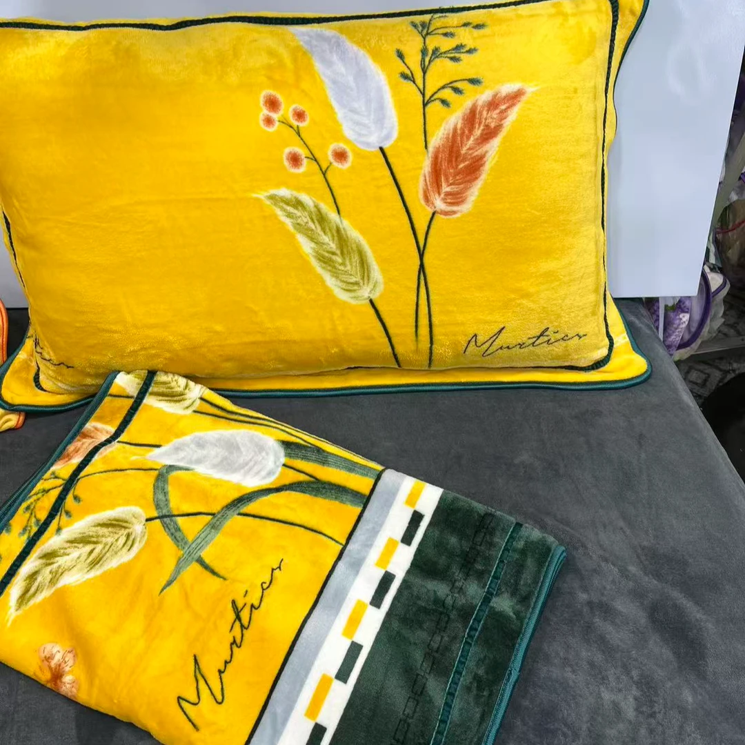 黄花牛奶绒枕套一对48*74cm微瑕疵