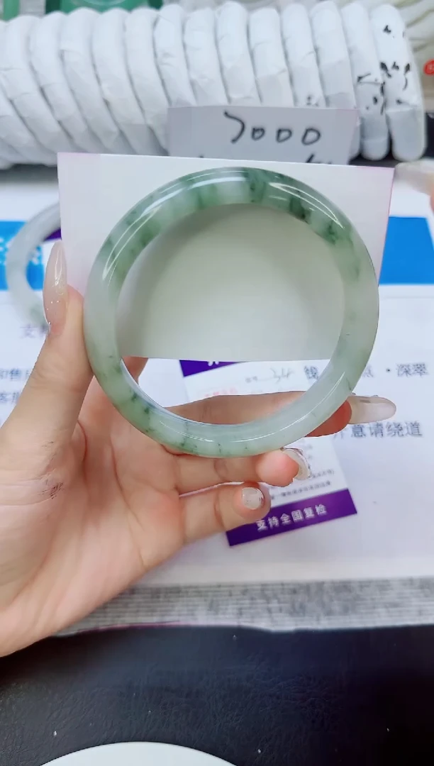 未镶嵌手镯石英质玉34/64.3