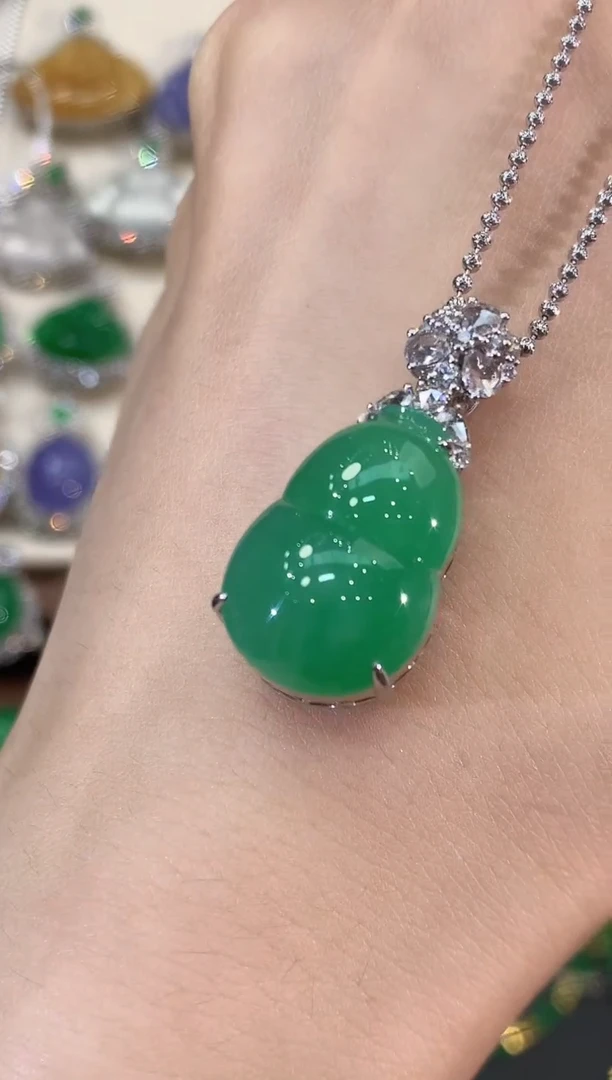 翡翠18K金镶嵌吊坠(不含链)D35