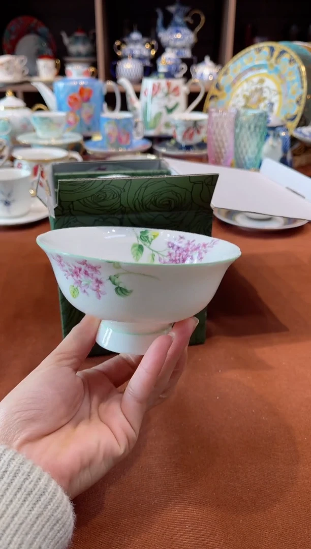 【闪购商品】瓷片丁香花饭碗4个······