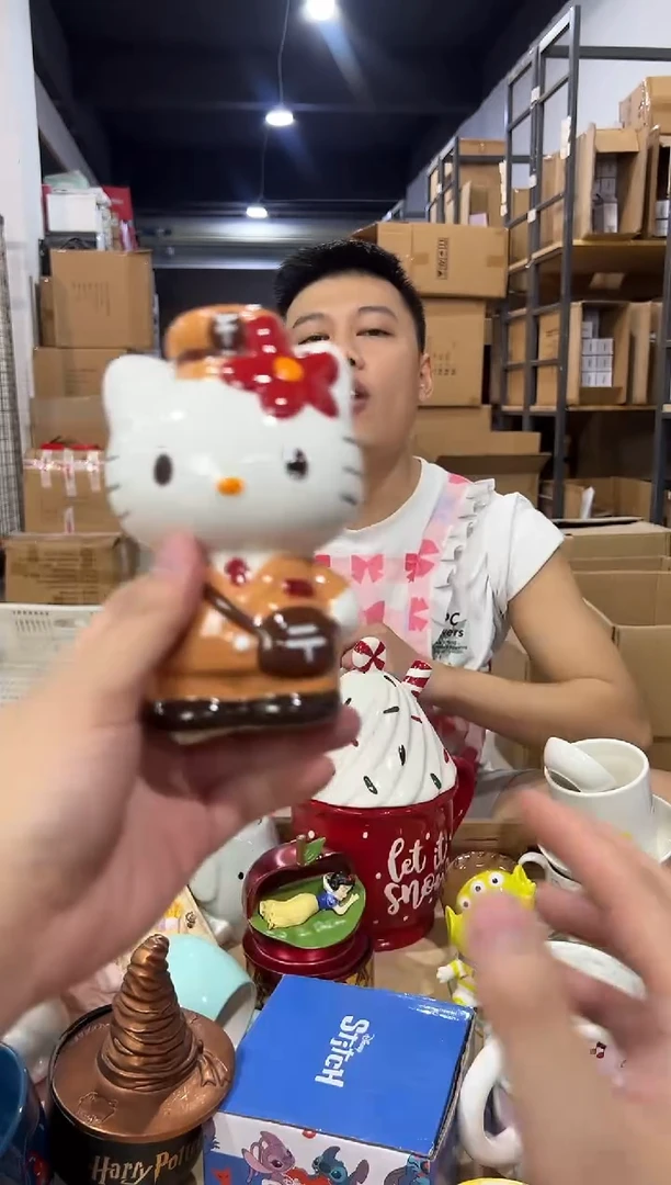 瓷片棕色邮递员kt存钱罐