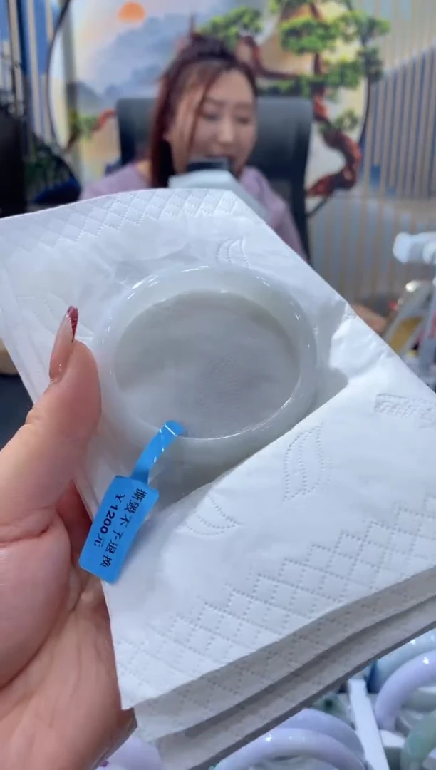 【闪购商品】翡翠手镯未镶嵌00008974